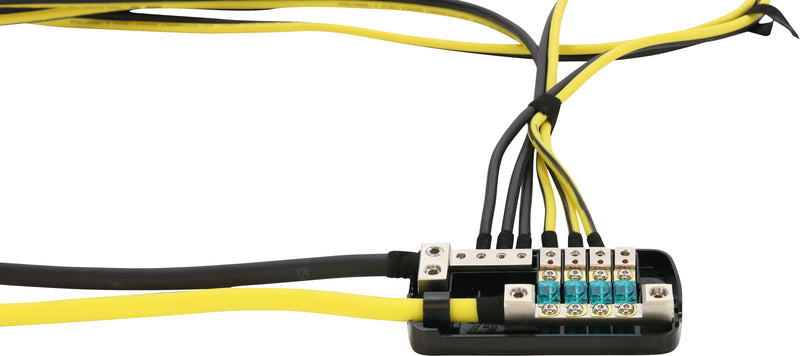 Deilibox GZ. 4 x 0g inn 8 x 4g út, fyrir power og ground